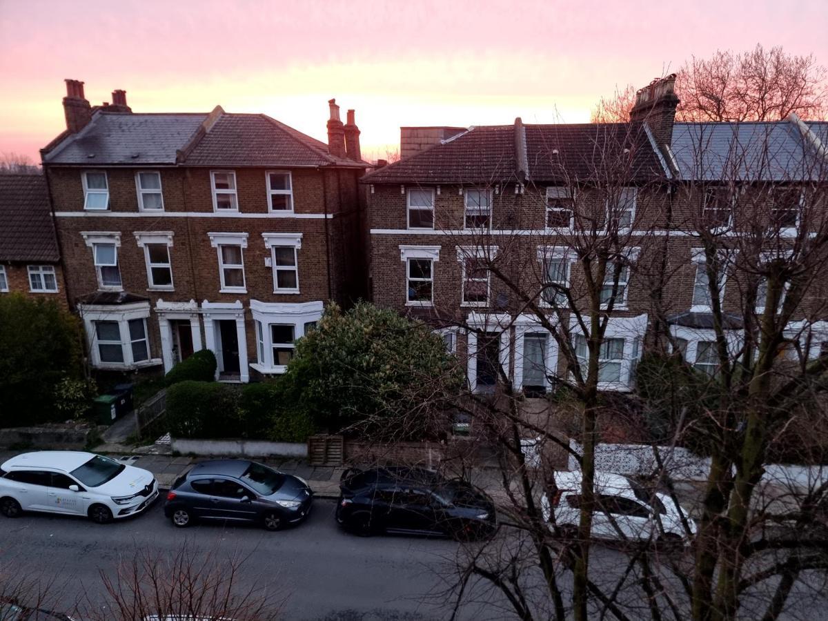 런던 Stylish-Brockley-Entire Place 아파트 외부 사진